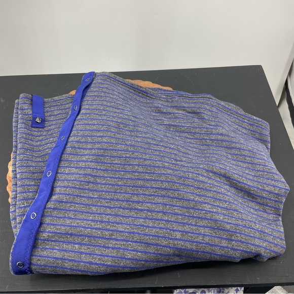 Lululemon Vinyasa Gray Blue Stripe Rulu Scarf - Picture 1 of 2